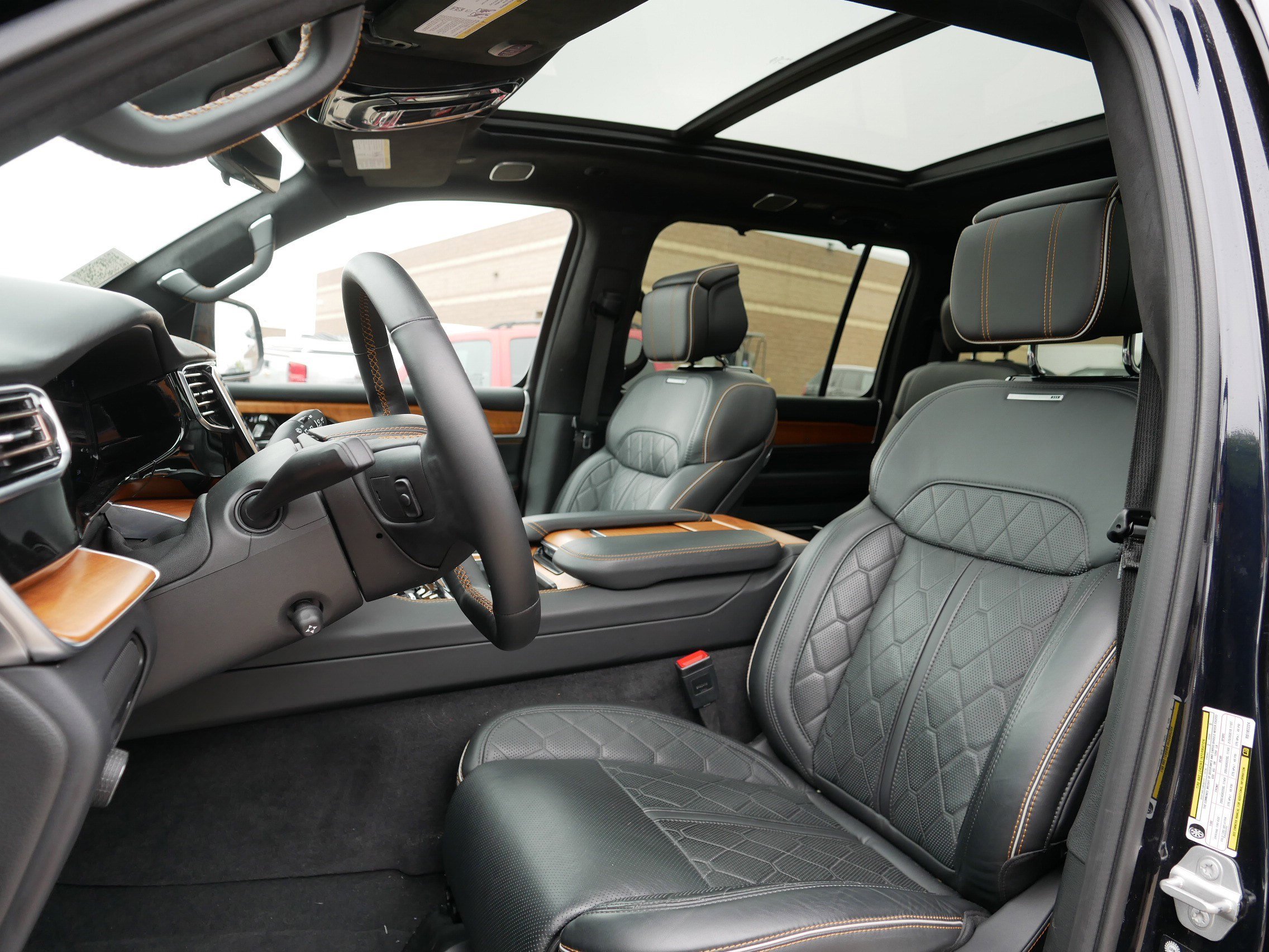 2024 Jeep Grand Wagoneer L III photo 34