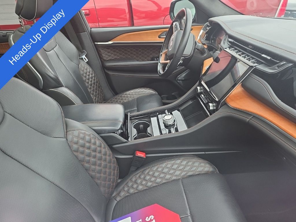 2023 Jeep Grand Cherokee Summit photo 4