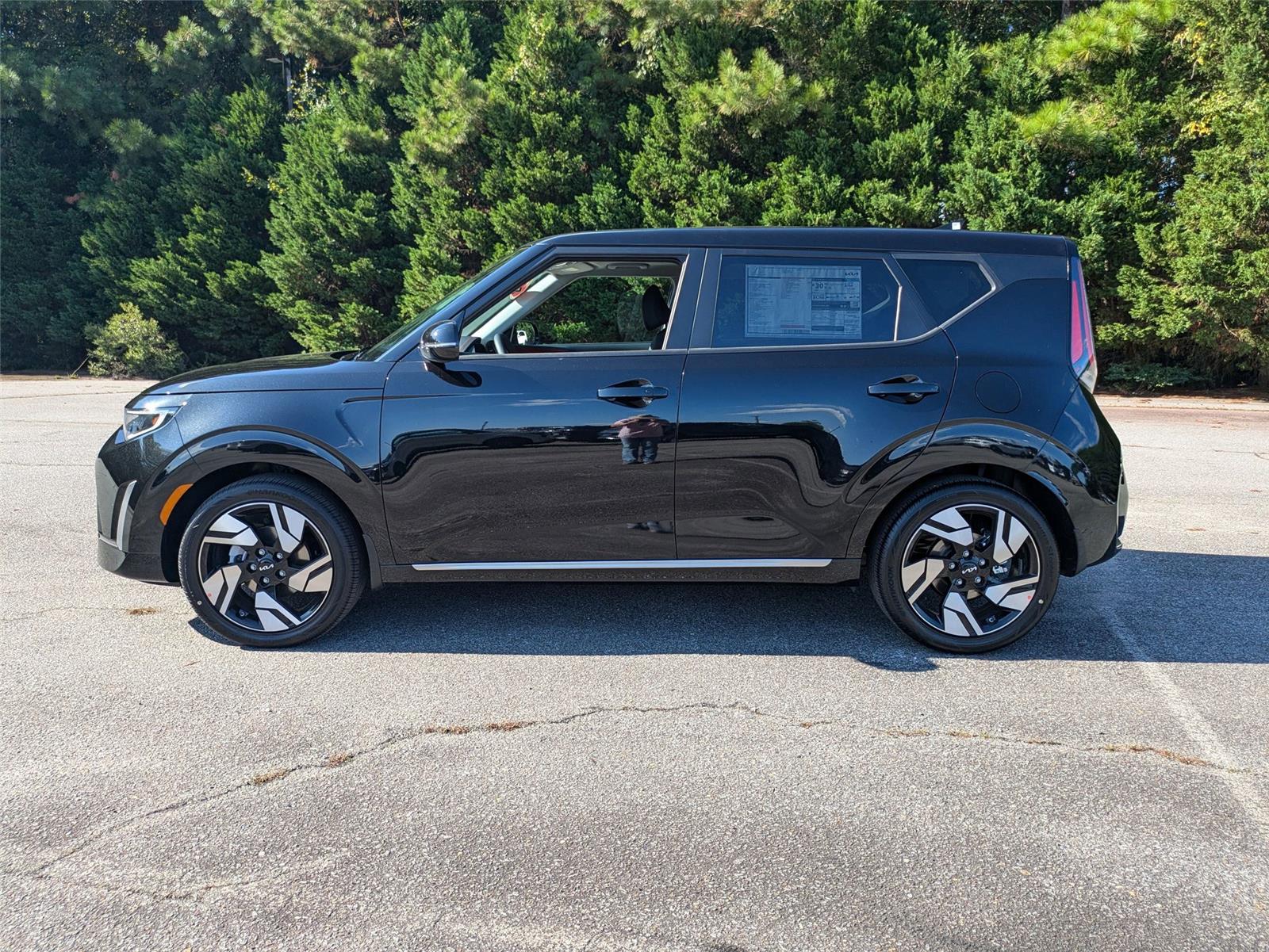 2025 Kia Soul GT-Line photo 8