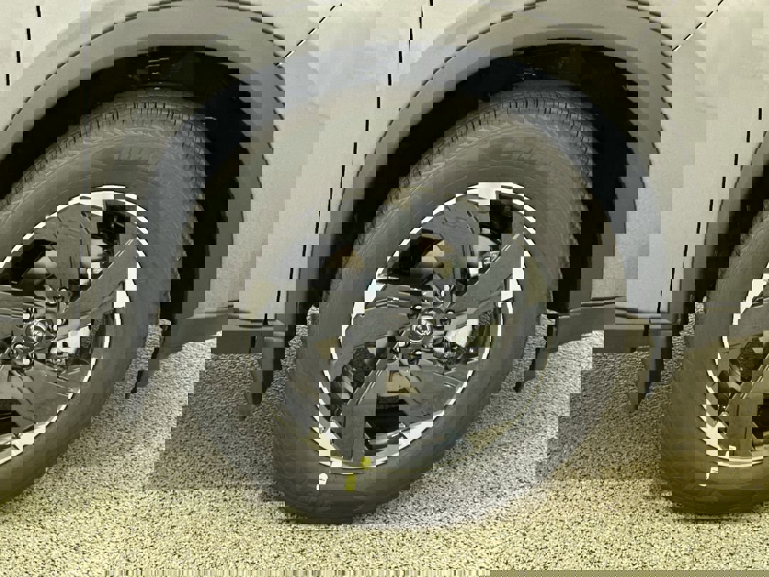 2026 Nissan Rogue SV photo 4