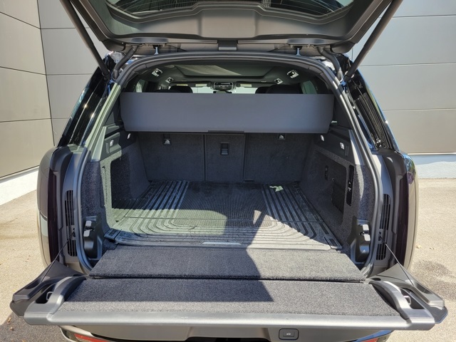 2024 Land Rover Range Rover SE photo 5