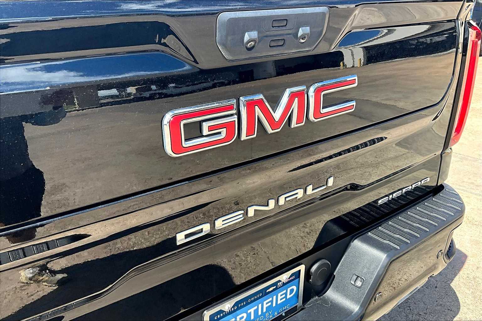 2024 Gmc Sierra Denali photo 29