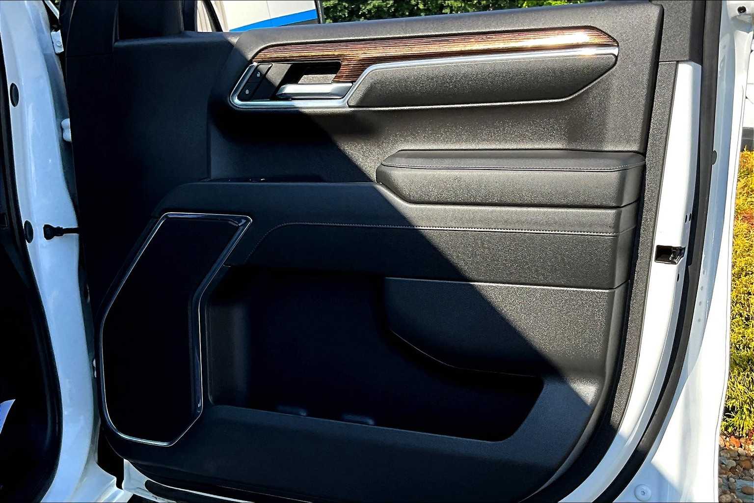 2024 Gmc Sierra 1500 Elevation photo 23