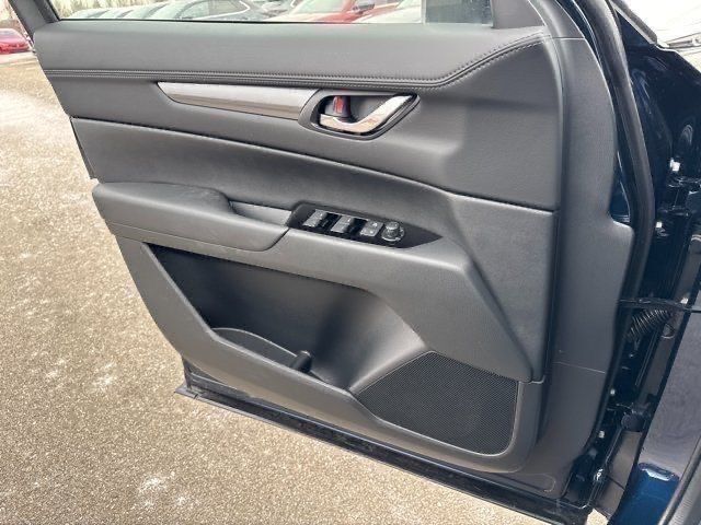 2025 Mazda CX-5 2.5 Select photo 22