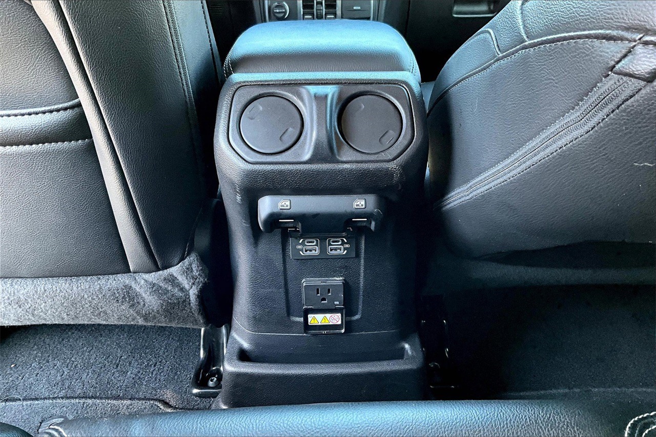 2021 Jeep Wrangler Unlimited Sahara 4xe photo 14