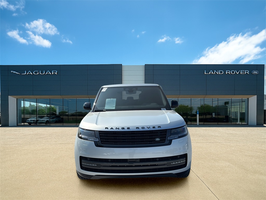 2025 Land Rover Range Rover SE photo 6