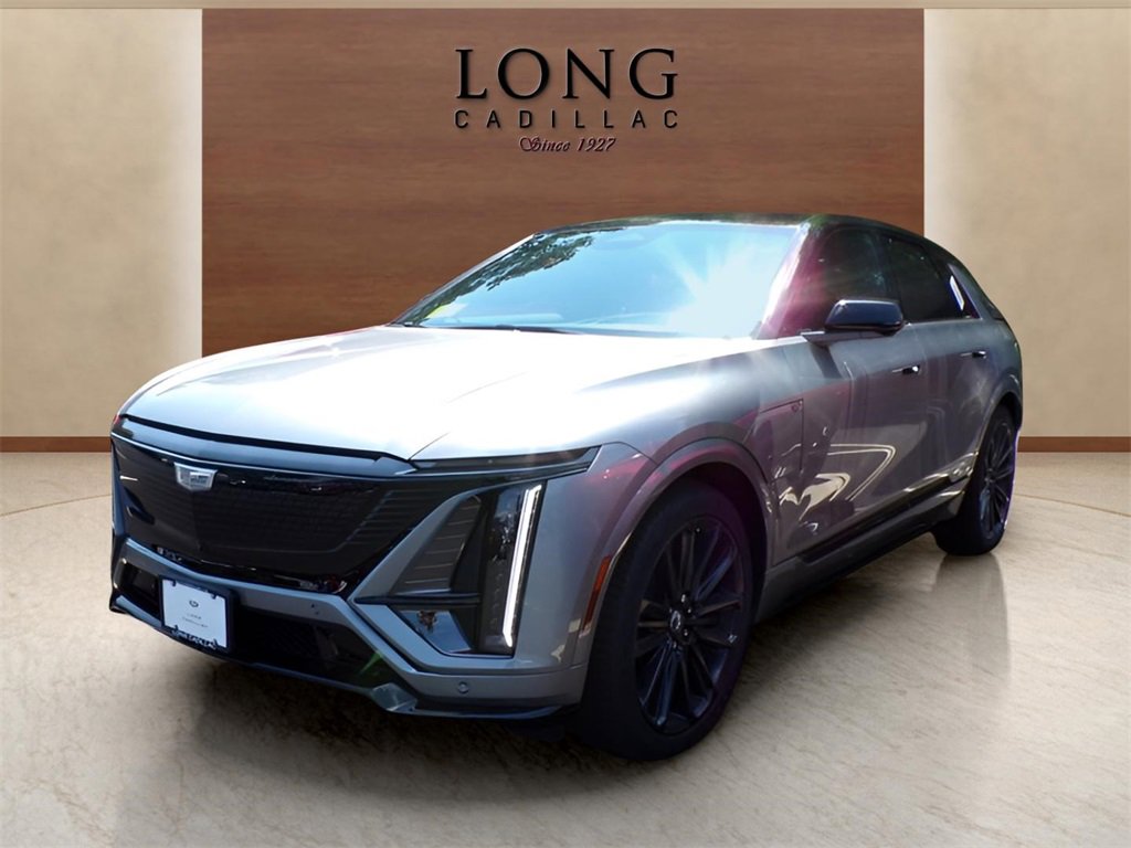 2026 Cadillac LYRIQ V's photo