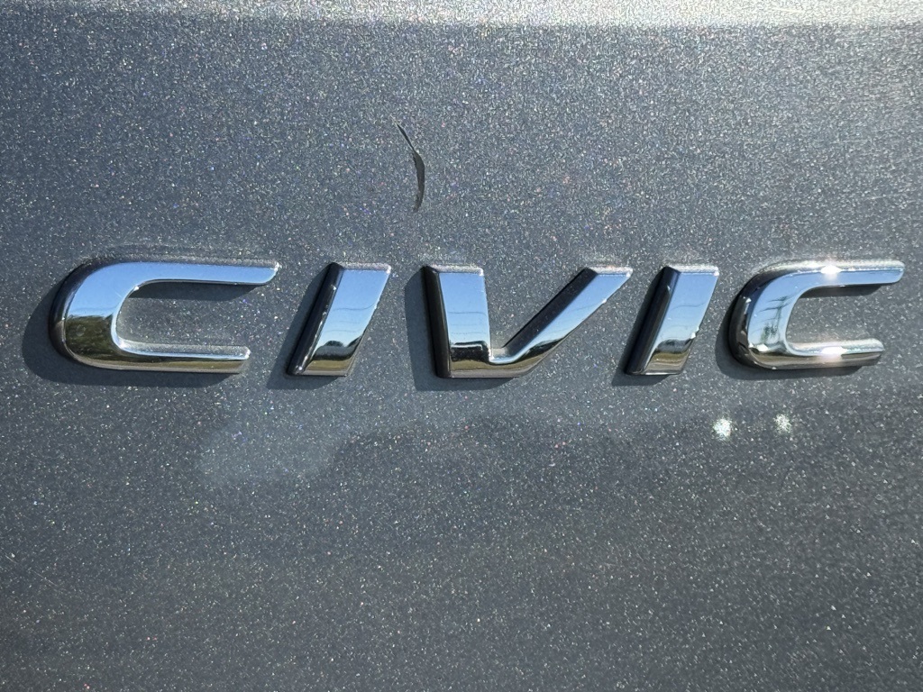 2018 Honda Civic Sport Touring photo 4