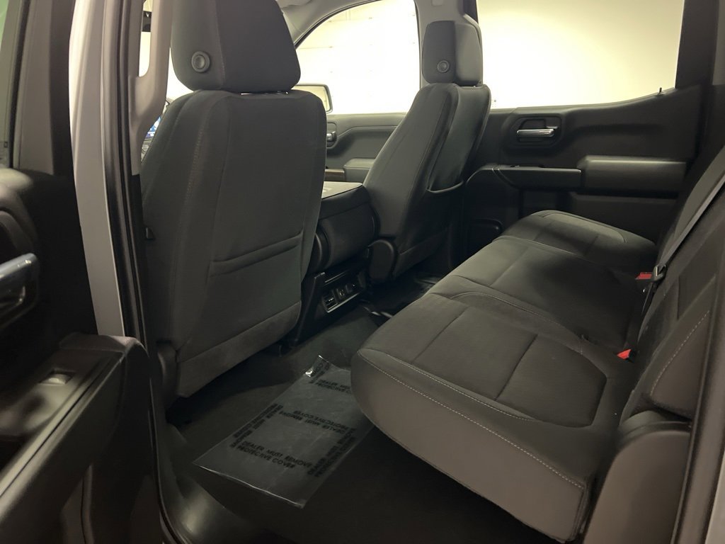 2022 Chevrolet Silverado 1500 LT photo 9