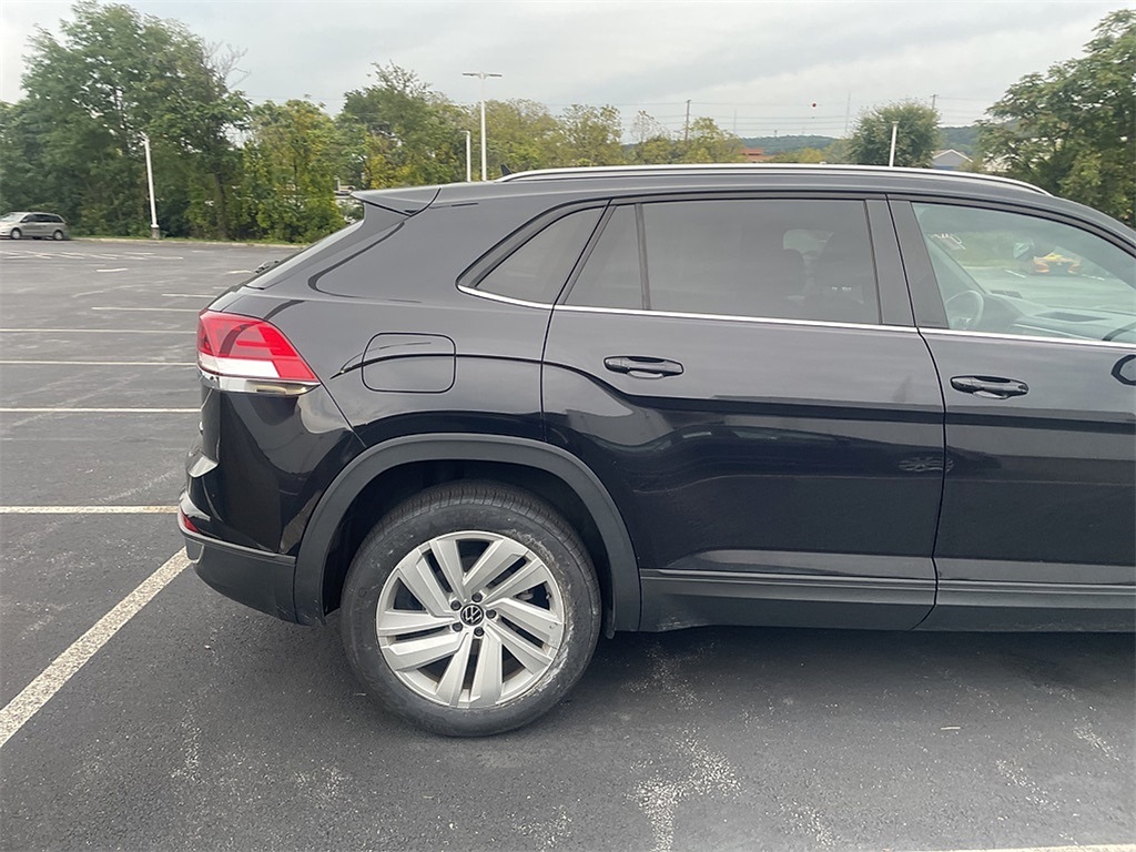 2021 Volkswagen Atlas Cross Sport SE Technology photo 4
