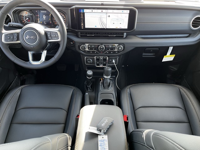 2025 Jeep Wrangler Sahara photo 8