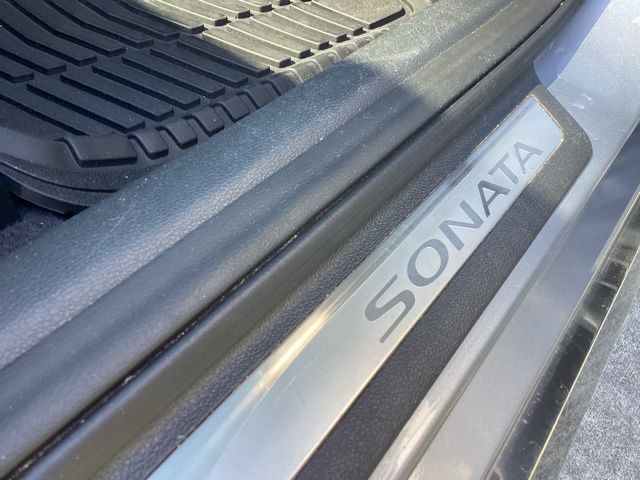 2017 Hyundai Sonata Limited photo 26