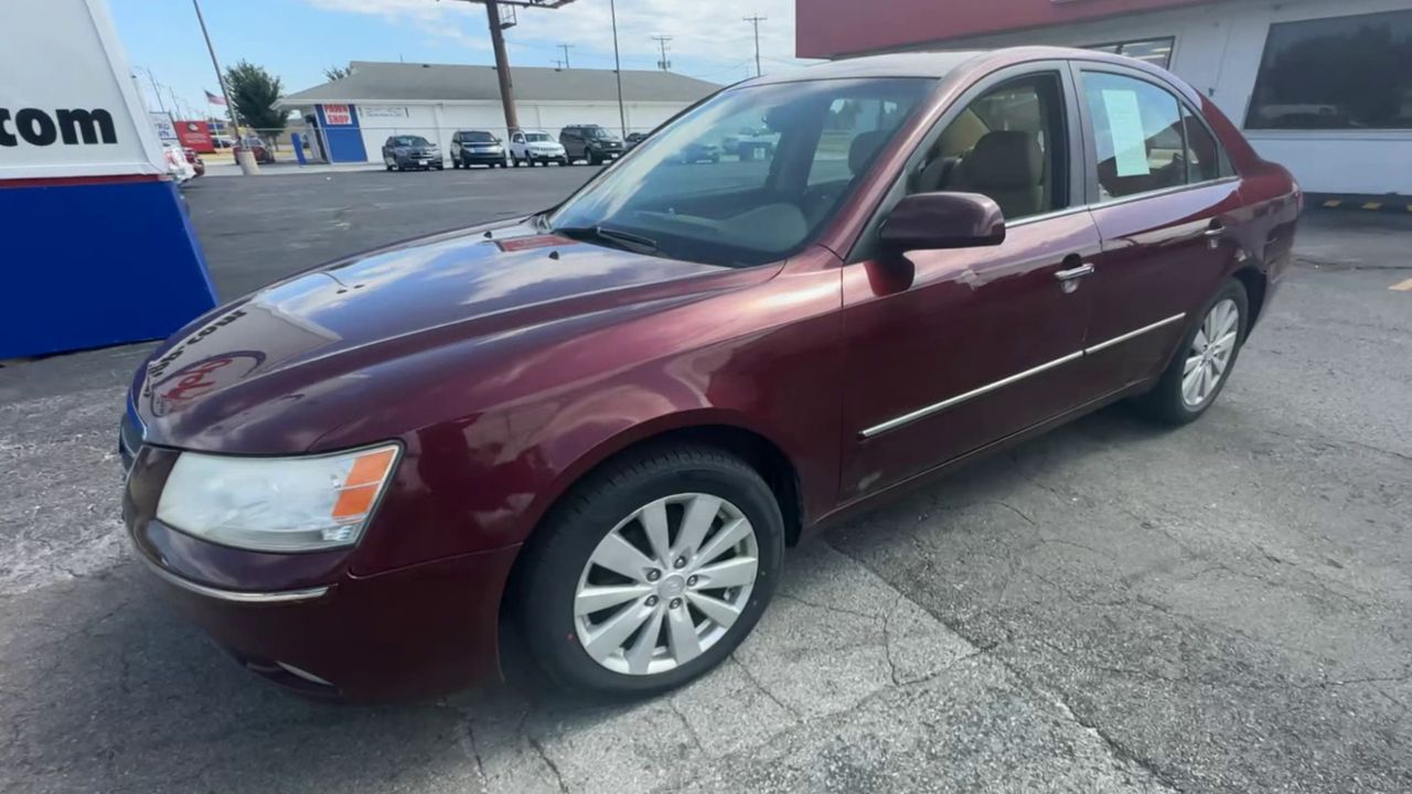 PreOwned 2010 Hyundai Sonata Limited Sedan 4D 4D SEDAN A176422 in