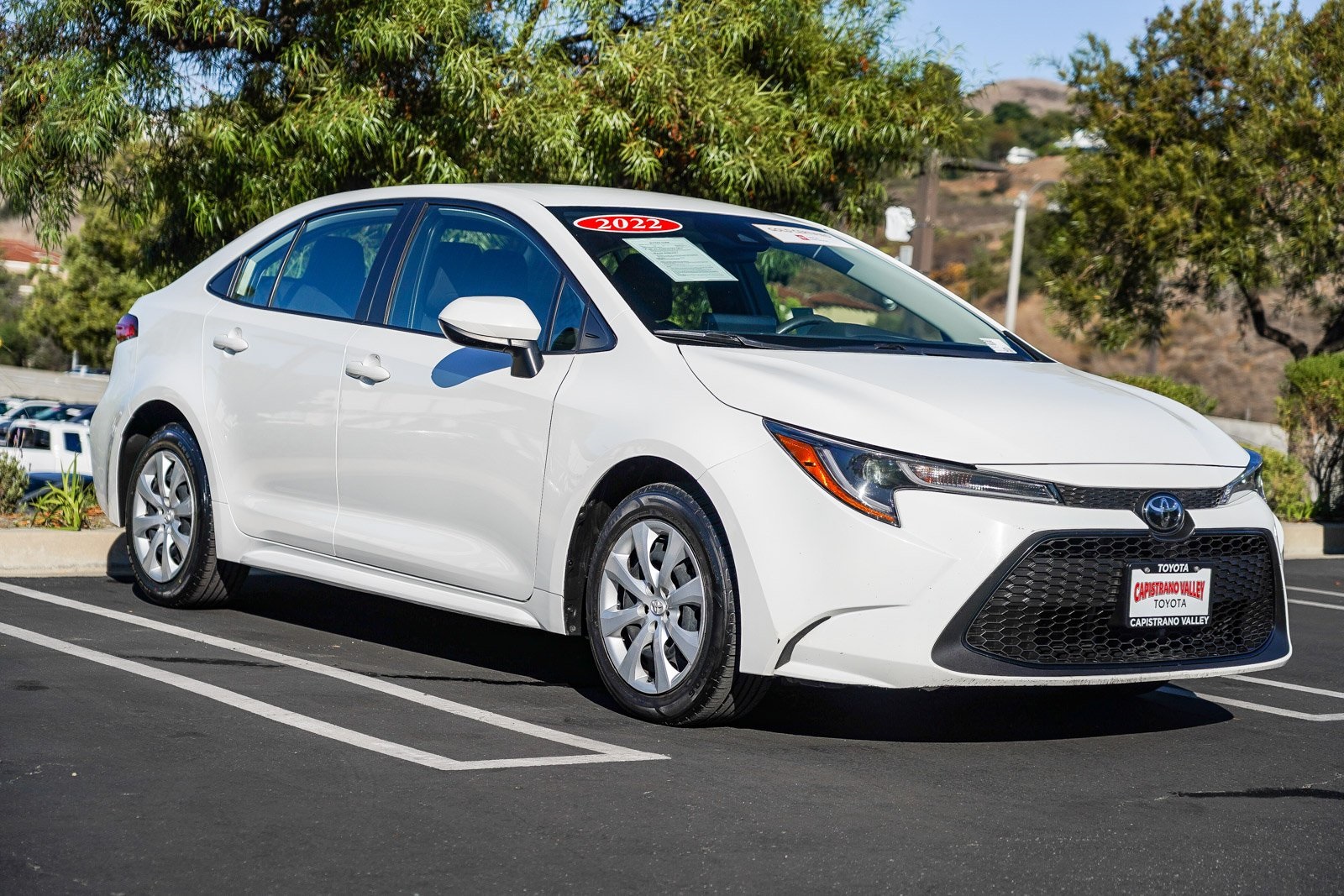 2022 Toyota Corolla LE photo 3
