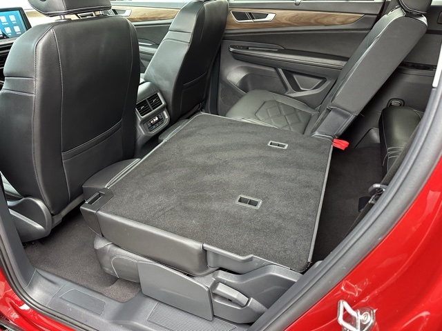 2024 Volkswagen Atlas SE Technology photo 16