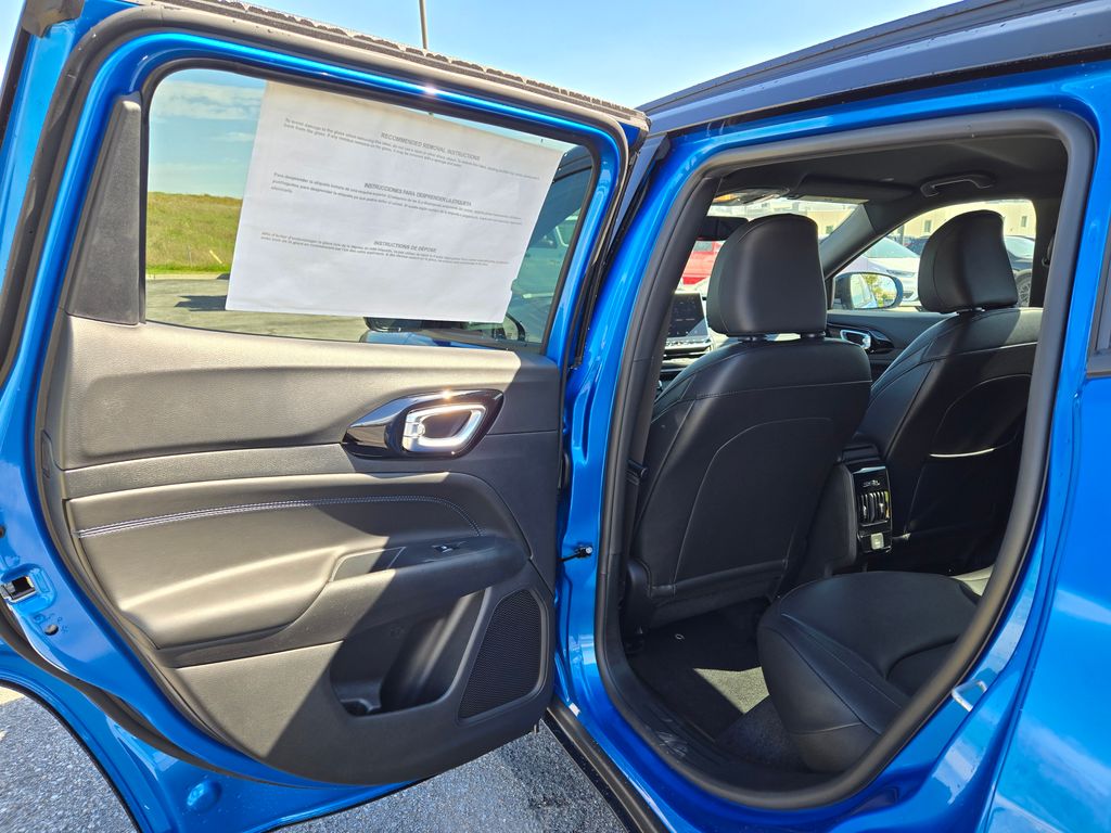 2026 Jeep Compass Limited photo 24