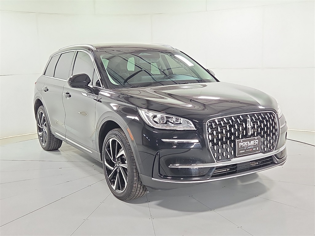 2023 Lincoln Corsair Reserve's photo