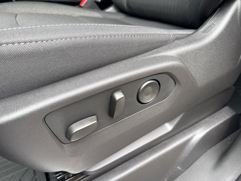2026 Chevrolet Silverado 1500 LT photo 13