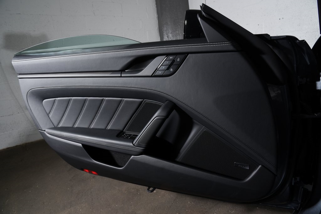 2026 Porsche 911 Coupe GTS photo 28