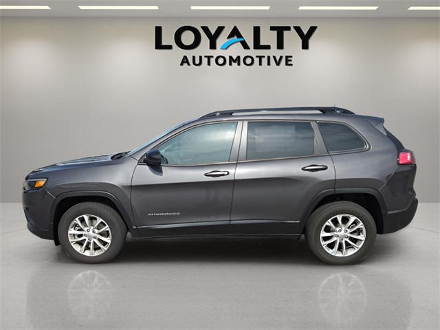 2022 Jeep Cherokee Latitude Lux photo 2