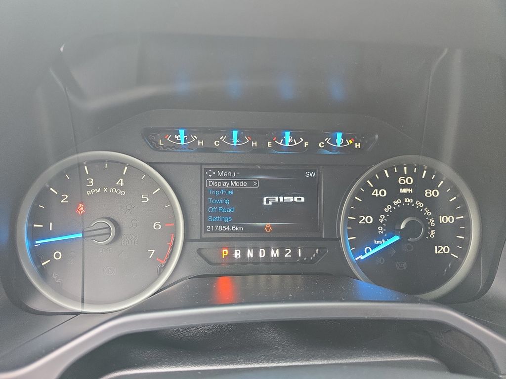 2015 Ford F-150 XLT photo 15