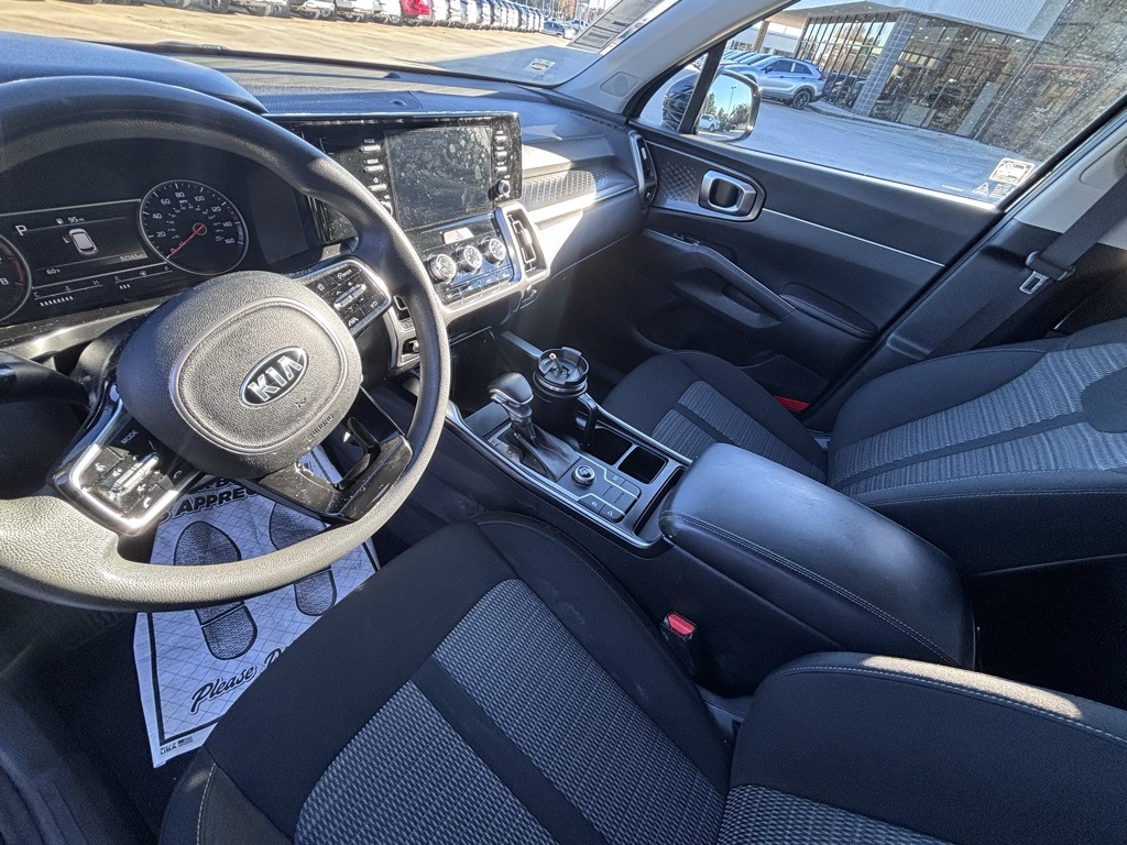 2021 Kia Sorento LX photo 12