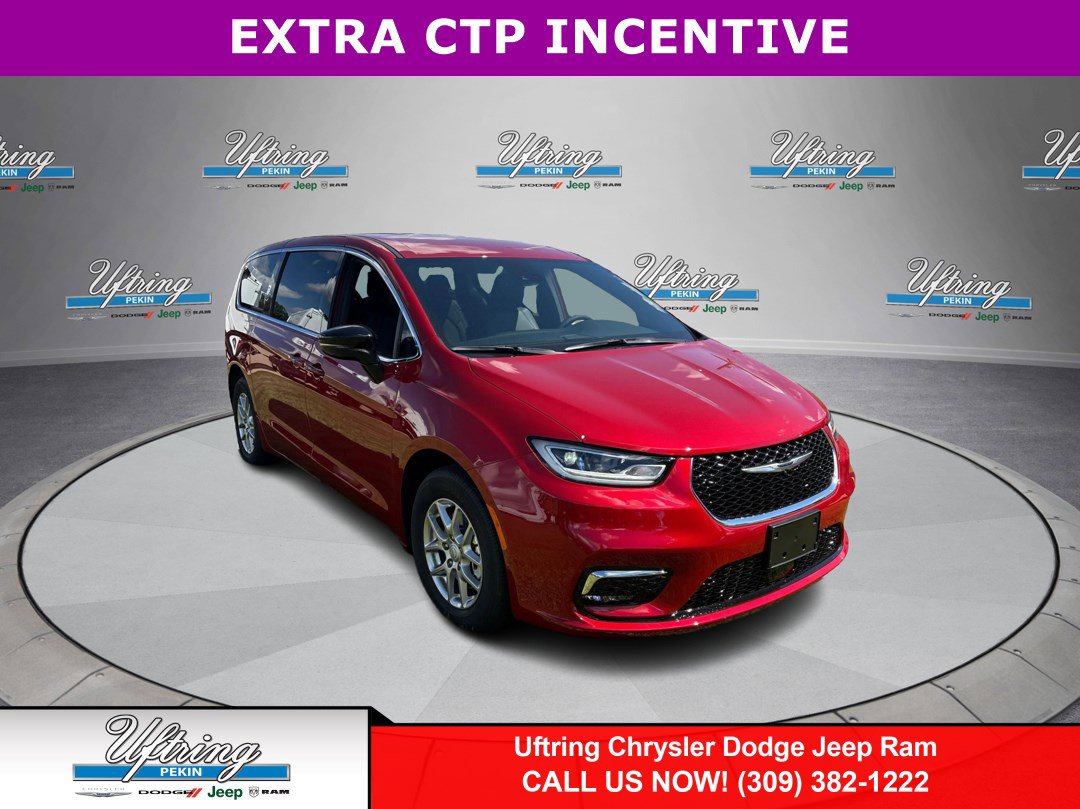 2026 Chrysler Pacifica Select's photo