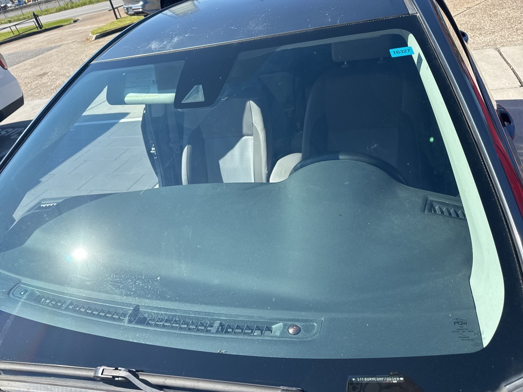 2017 Toyota Corolla LE photo 3