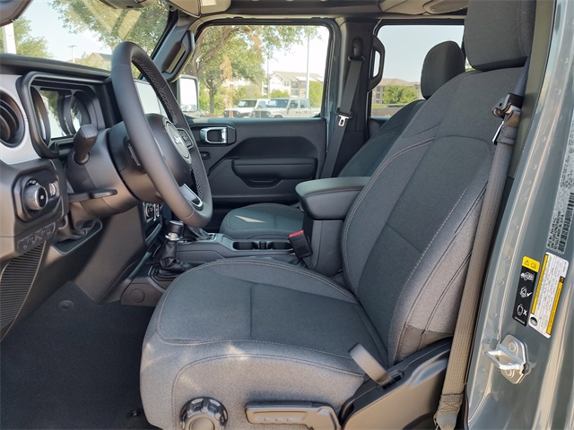 2025 Jeep Wrangler Sport S photo 25
