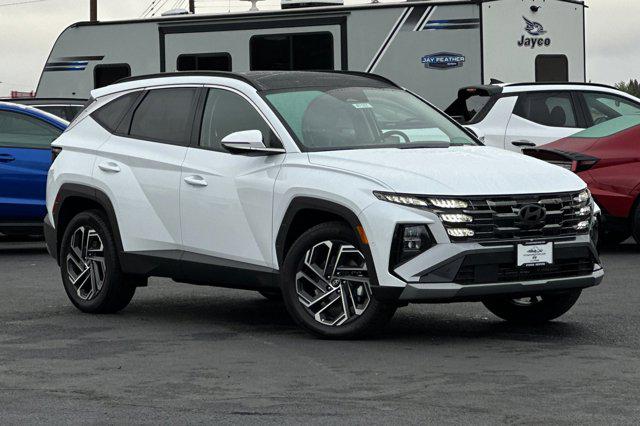 2025 Hyundai Tucson Hybrid Limited photo 2