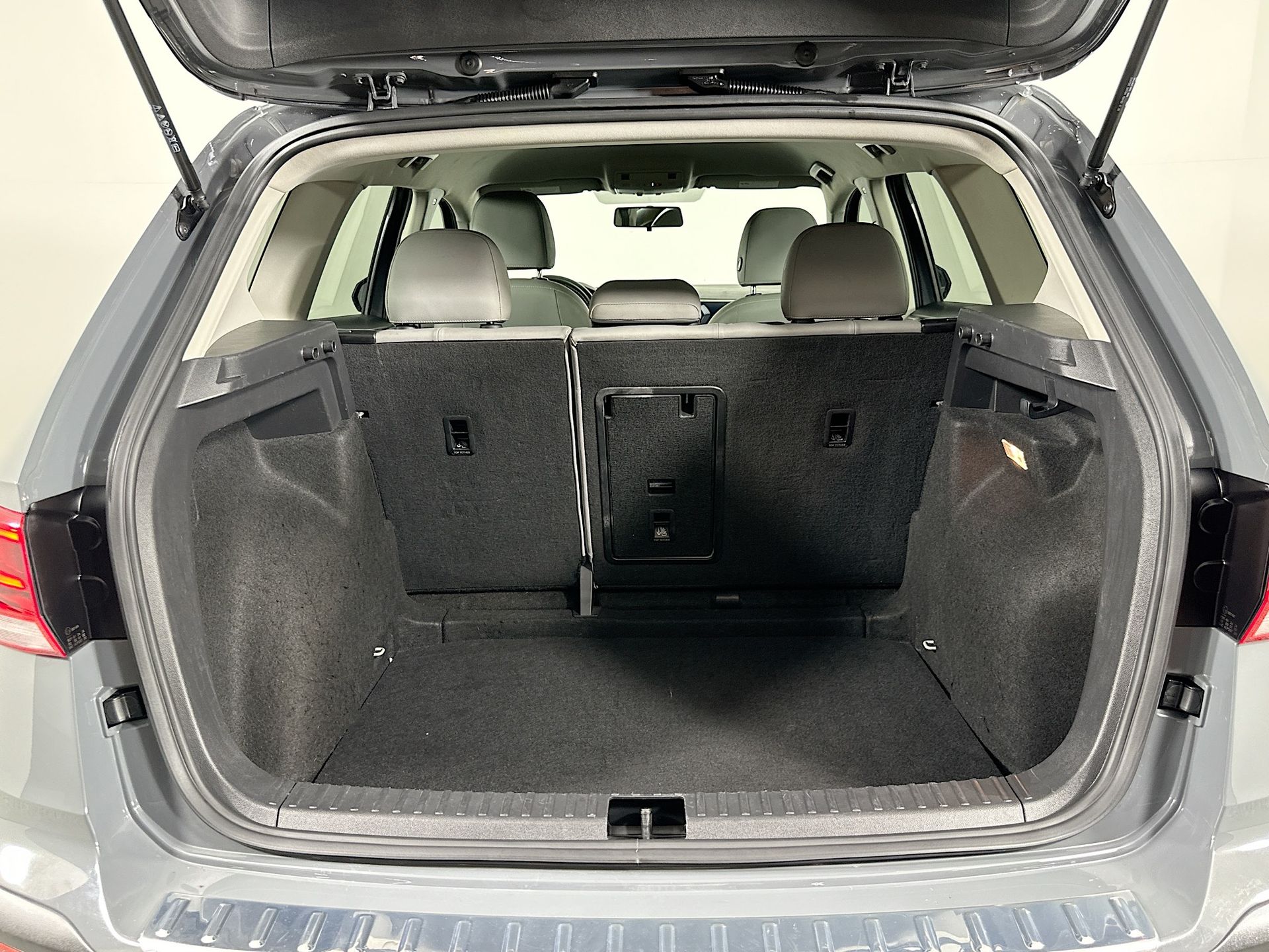 2022 Volkswagen Taos SE photo 23