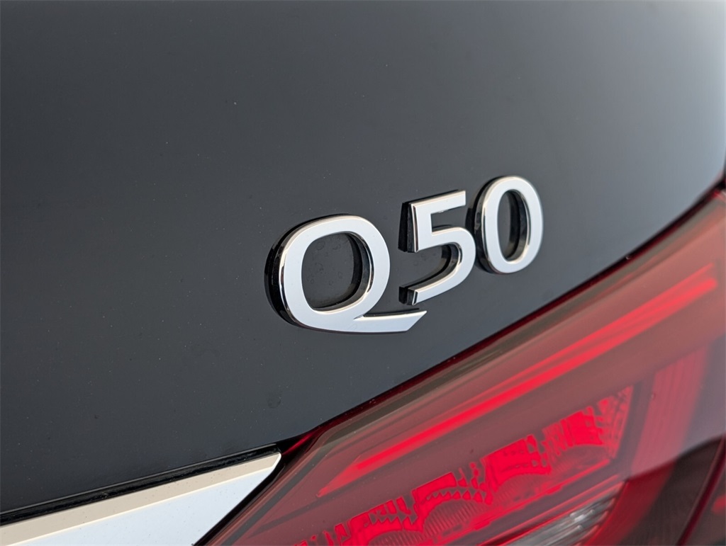 2024 Infiniti Q50 LUXE photo 10