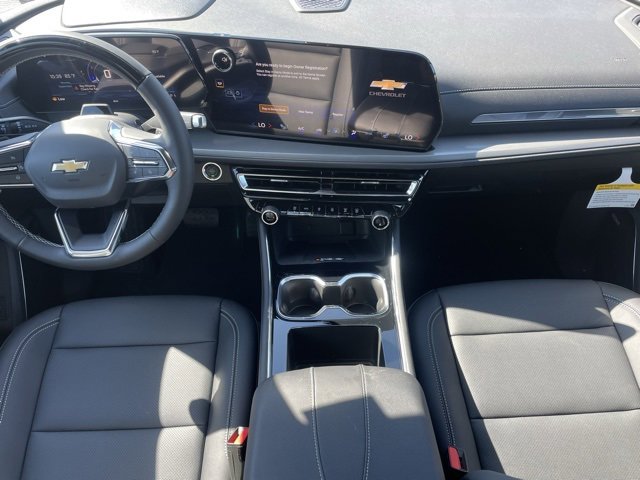 2026 Chevrolet Traverse photo 13