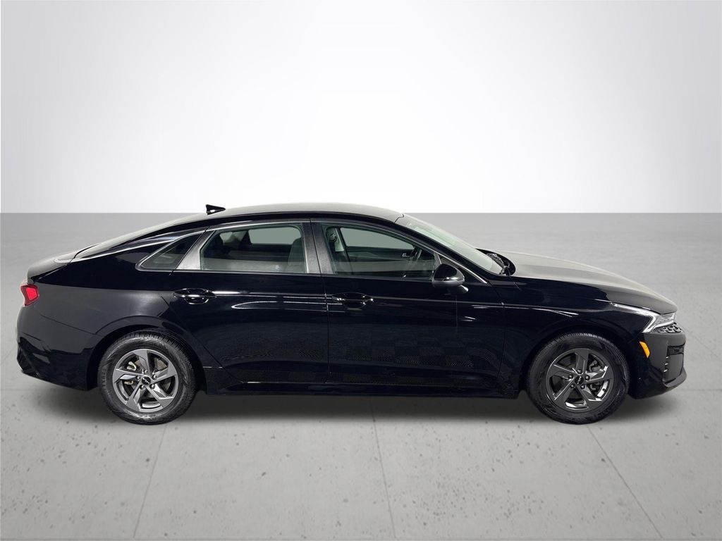 2023 Kia K5 LXS photo 4