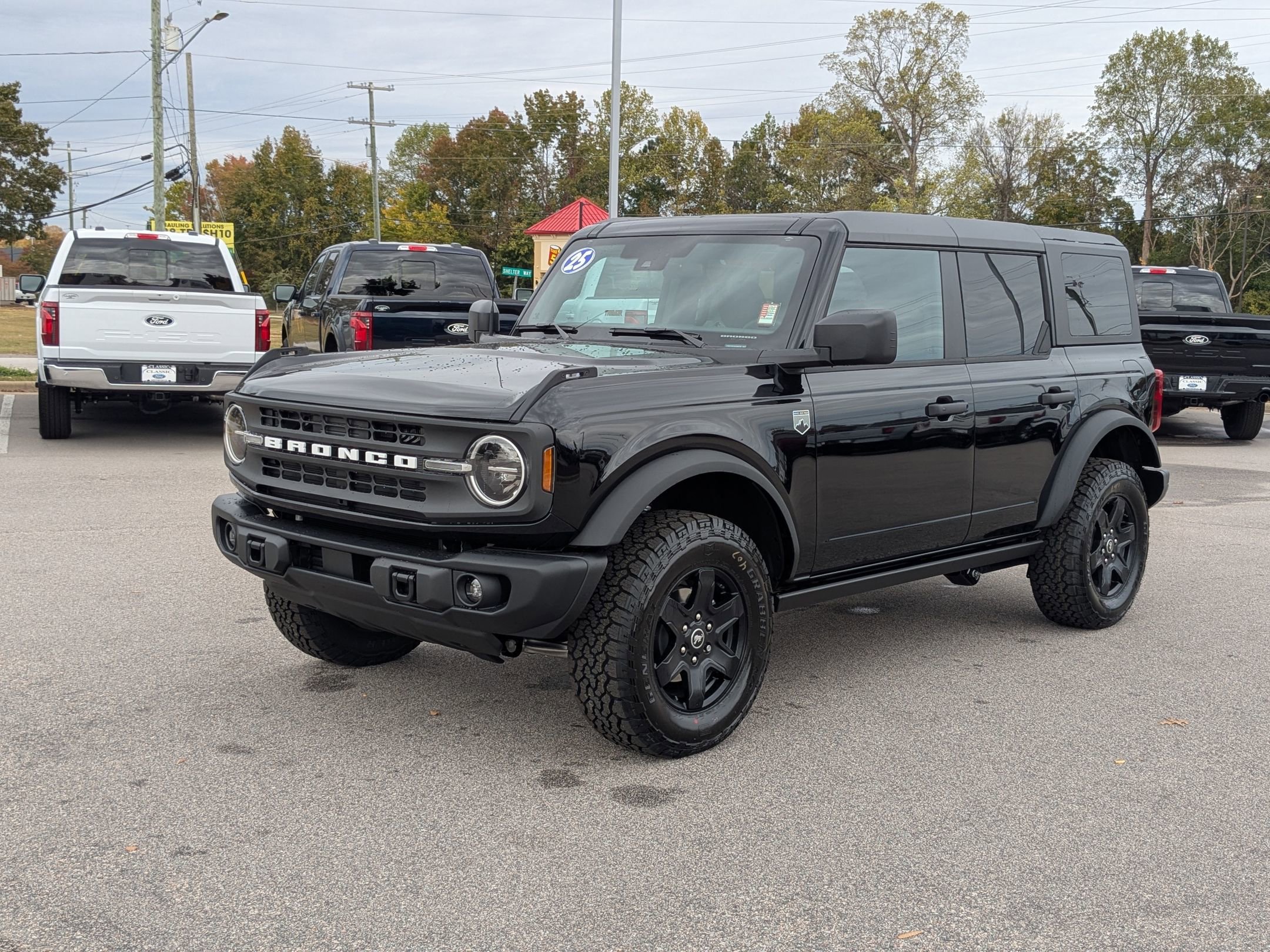 2025 Ford Bronco 4-Door Big Bend's photo