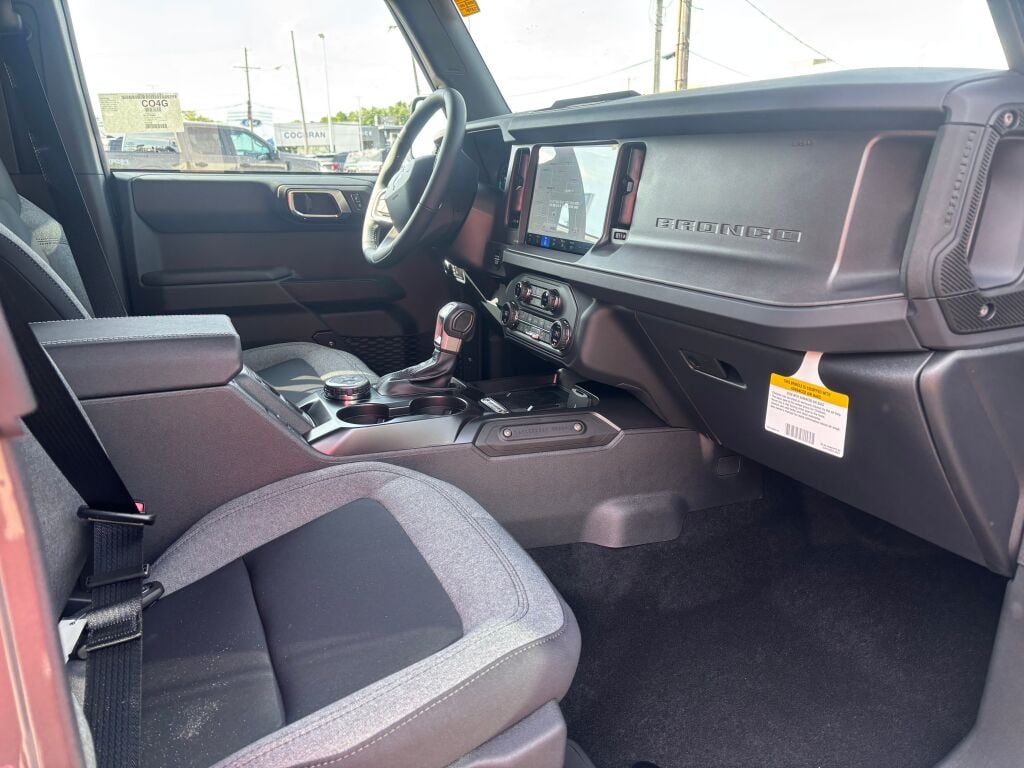 2025 Ford Bronco Big Bend photo 14
