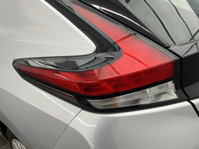 2019 Nissan Leaf S photo 17