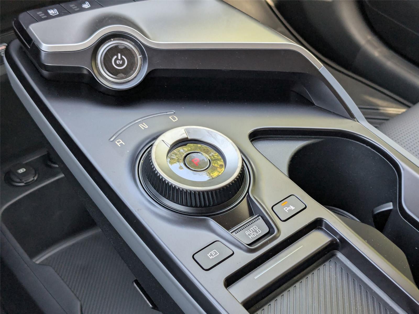 2025 Kia EV6 Wind photo 23