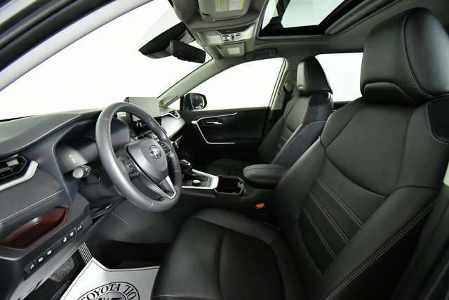 2024 Toyota RAV4 Hybrid Limited photo 4