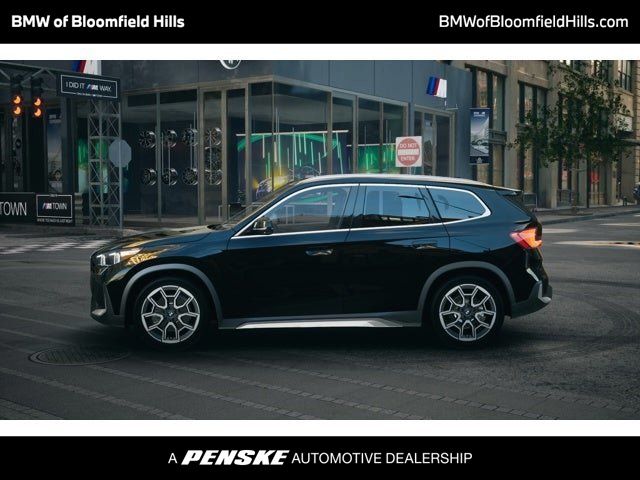 2025 BMW X1 28i's photo
