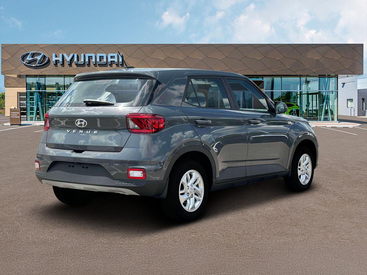 2025 Hyundai Venue SE photo 5