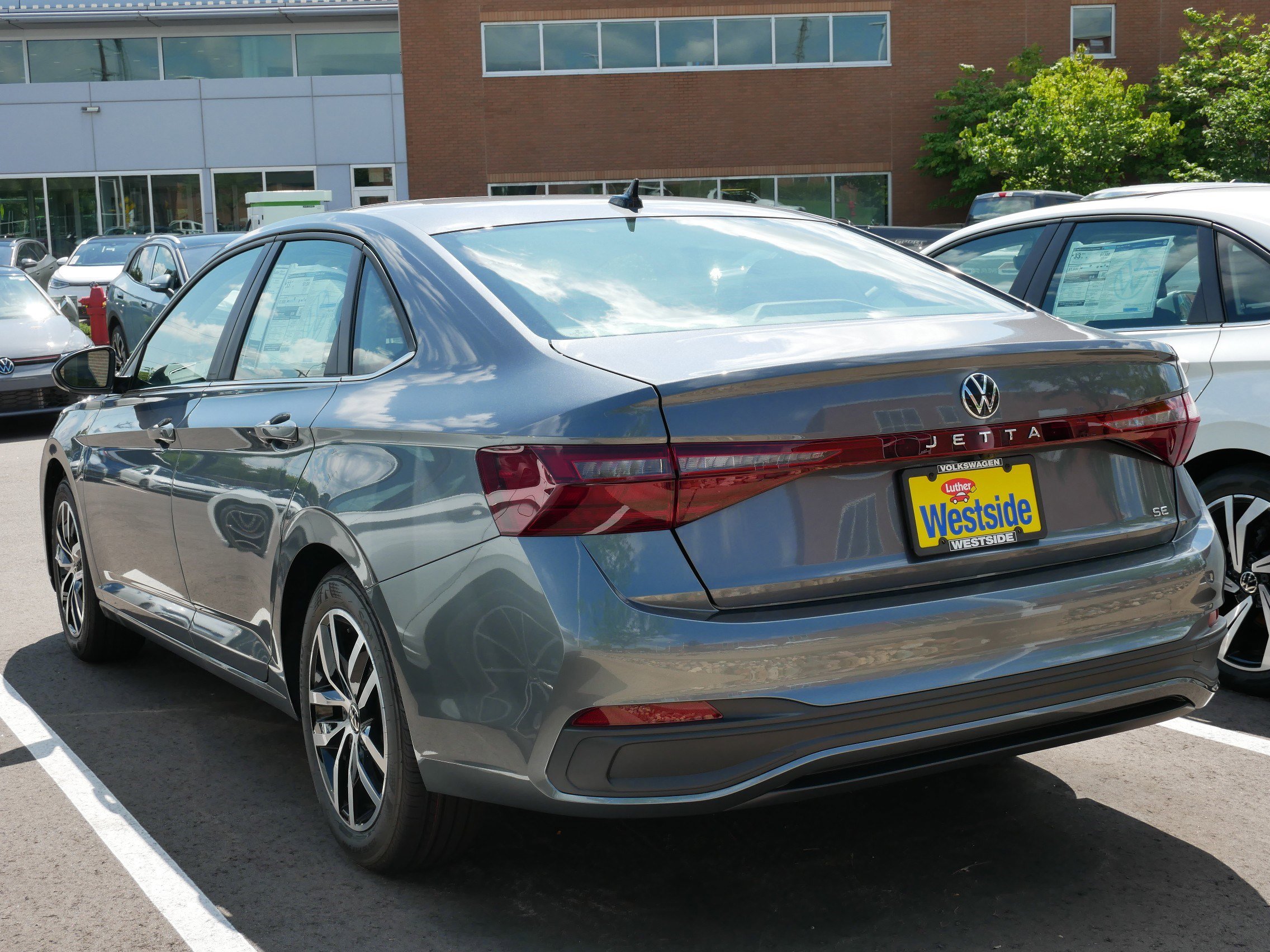 2025 Volkswagen Jetta SE photo 2