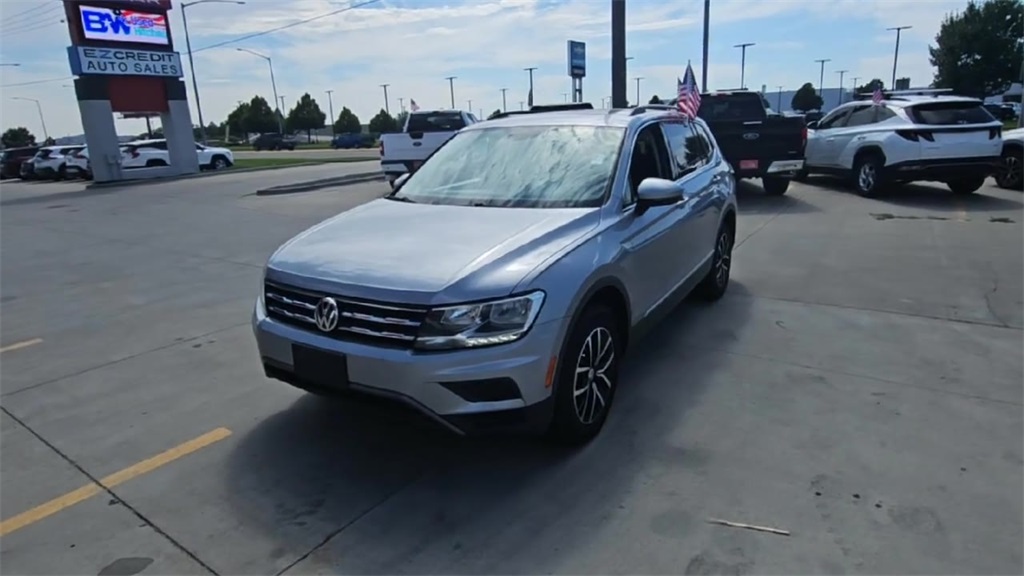 2021 Volkswagen Tiguan SE R-Line Black photo 4