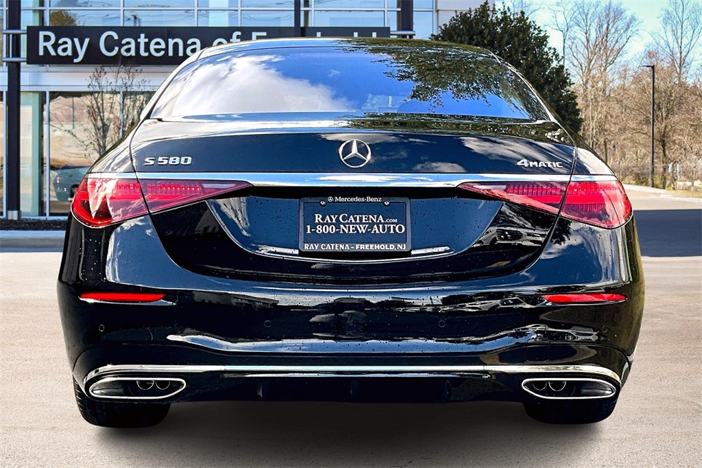2026 Mercedes Benz S 580 4MATIC photo 4