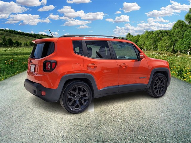 2017 Jeep Renegade Latitude North Edition photo 3