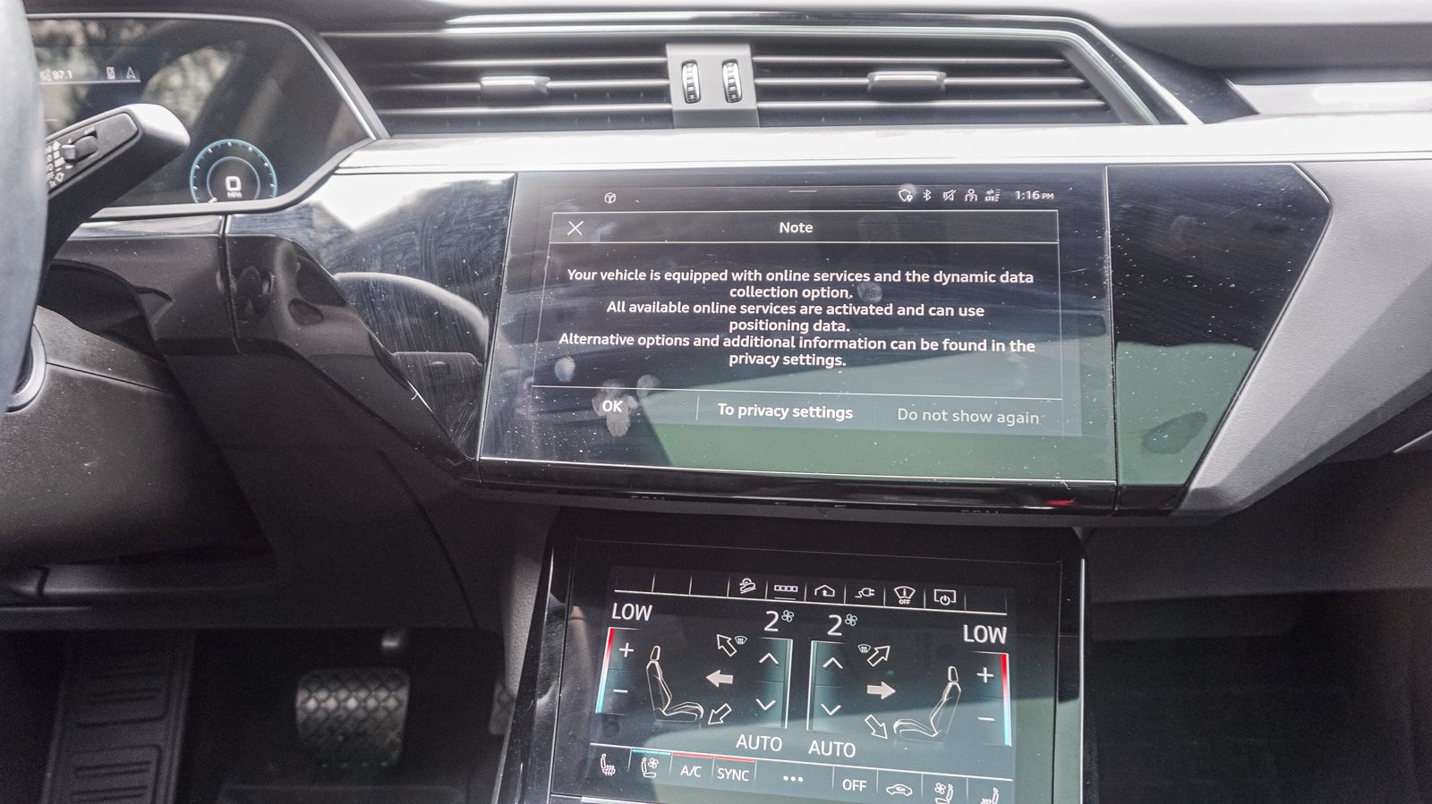 2022 Audi e-tron Sportback S line Prestige photo 16