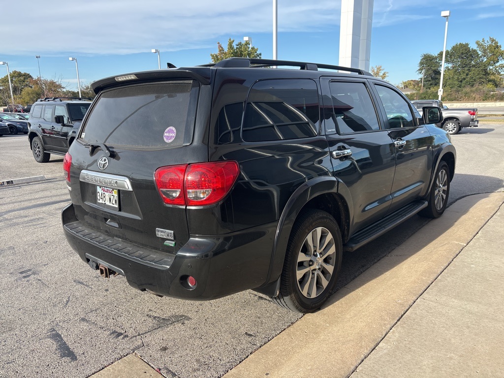 2016 Toyota Sequoia Limited photo 3