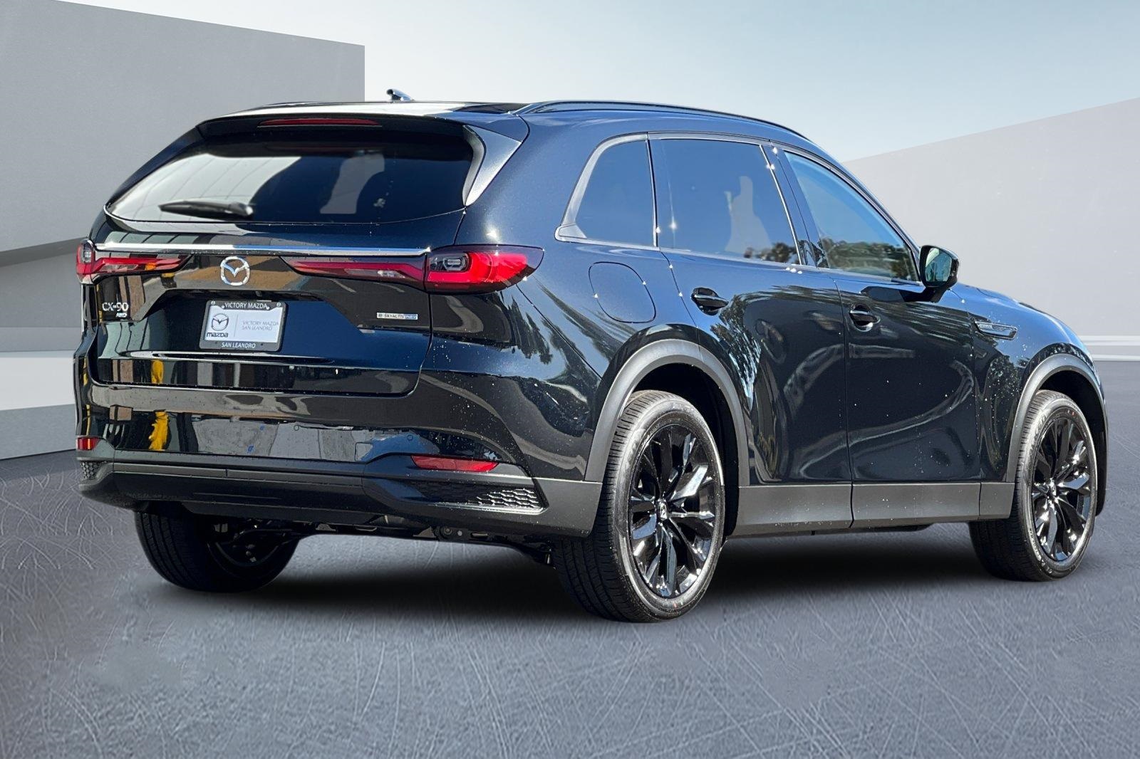 2025 Mazda CX-90 Plug-in Hybrid Premium S photo 3