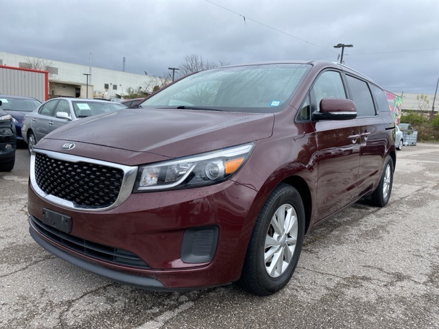 2016 Kia Sedona LX photo 3