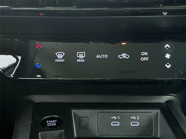 2025 Nissan Kicks SR photo 14